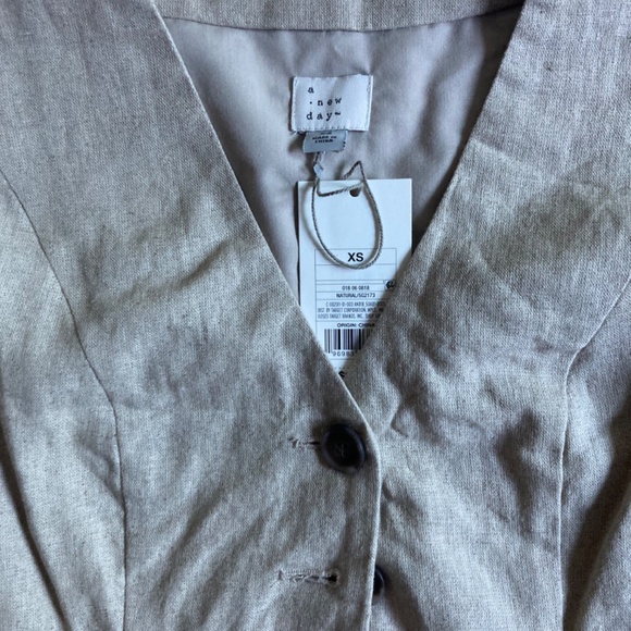 A New Day Linen Vest XS SOLD OUT - Picture 3 of 3